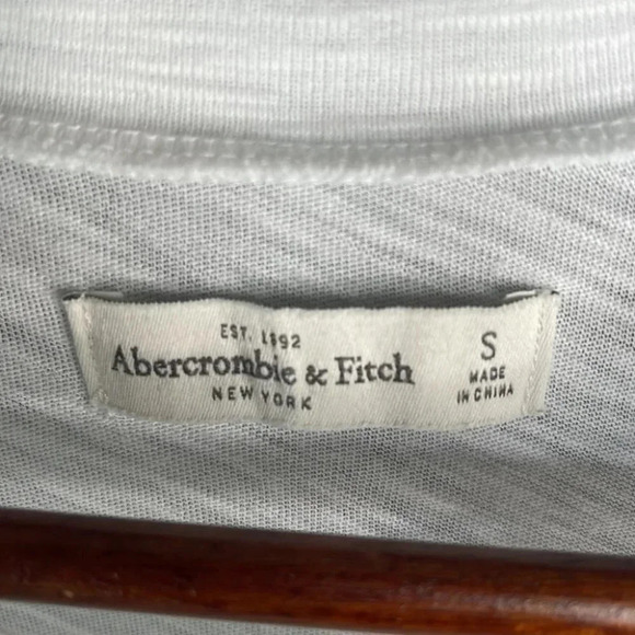 ABERCROMBIE & FITCH Graphic T-Shirt White Brunch Short Sleeve Crewneck Size S - Picture 7 of 9